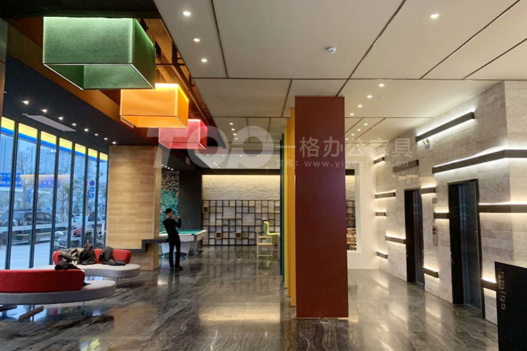 米閣酒店休閑異性沙發(fā).jpg